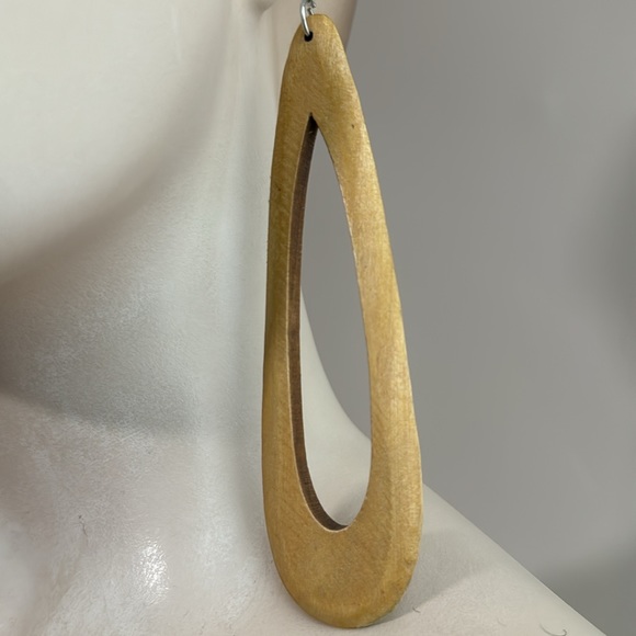 🛑🛑Sold - Natural Wood Dangle Earrings - Picture 4 of 13